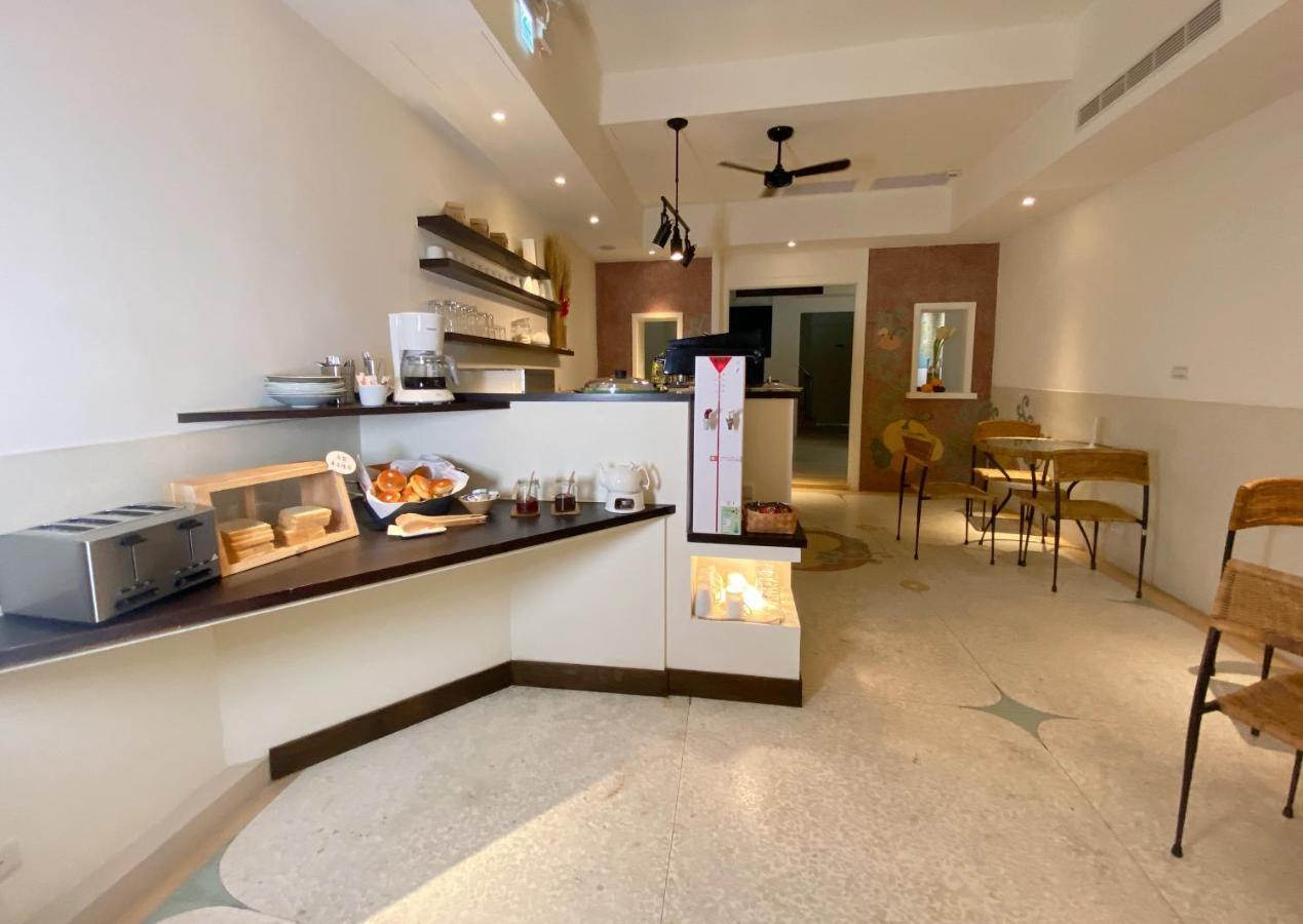 Appartamento 阿信輕旅 Tainan Esterno foto